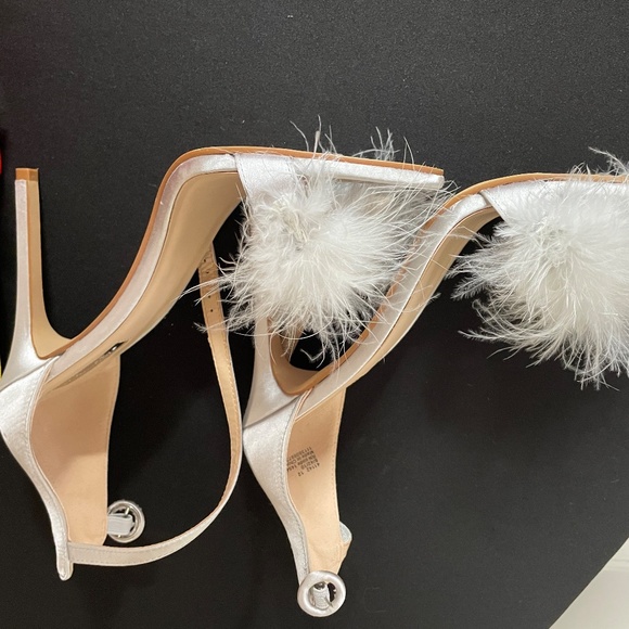 Primark Silver Satin Fluffy Feather fur Sandal Heels US10 - Picture 9 of 10